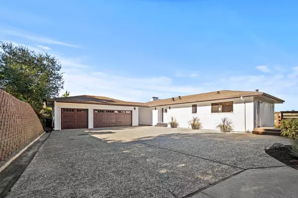 Corral De Tierra, CA 93908,13500 Paseo Terrano