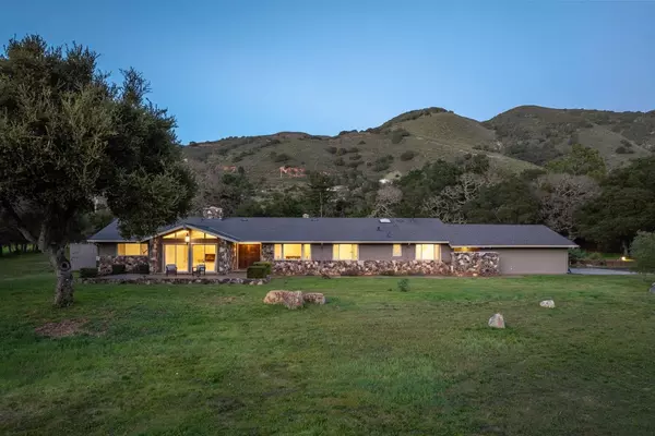 Carmel Valley, CA 93924,10 Ring LN