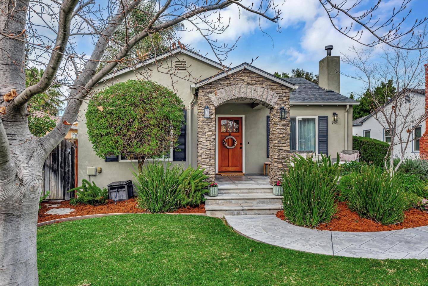 San Jose, CA 95125,745 Willow Glen WAY