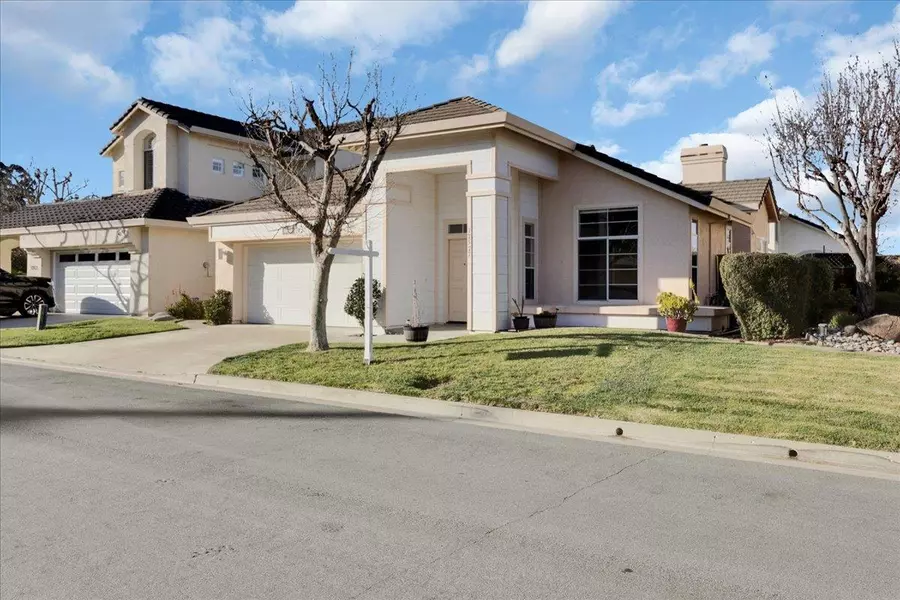 17577 River Run RD, Salinas, CA 93908