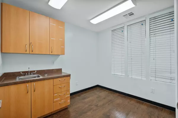 Sunnyvale, CA 94087,860 E Remington DR B