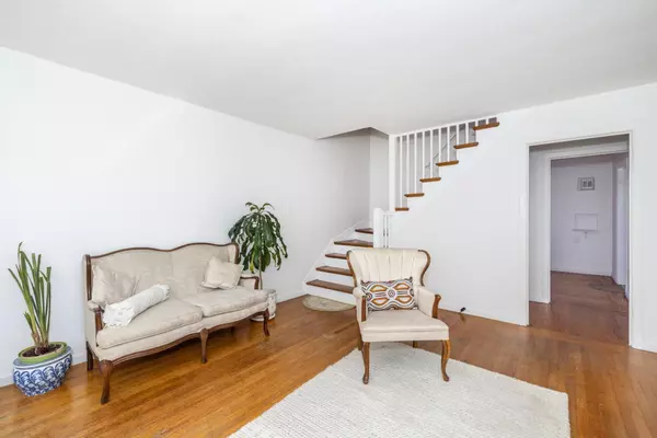 San Francisco, CA 94112,761 Rolph ST