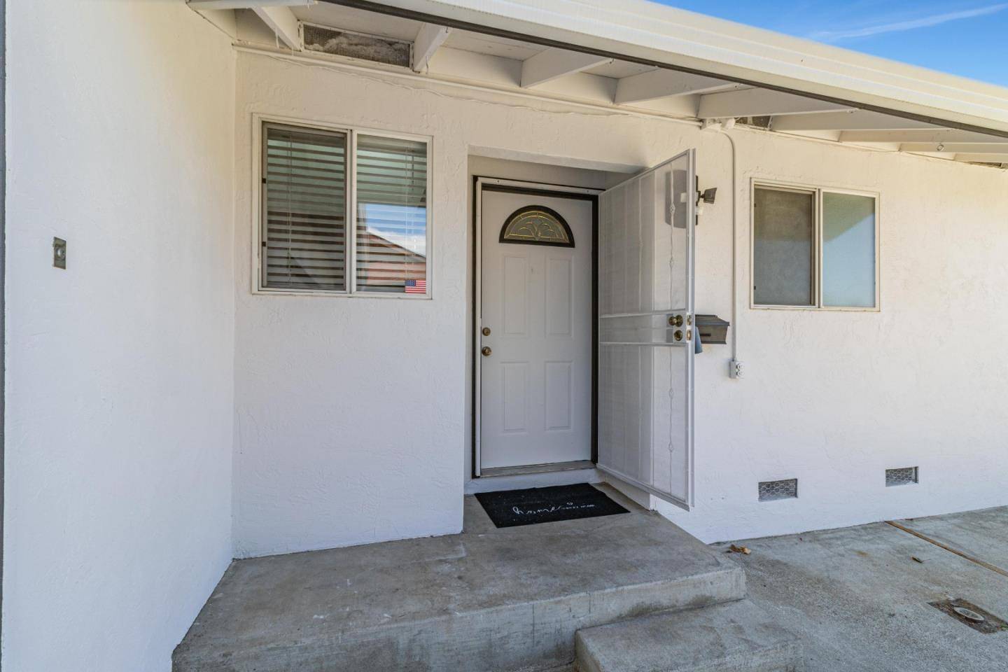 Santa Clara, CA 95051,2319 Cimarron DR