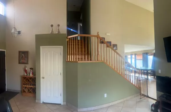 Hollister, CA 95023,2260 Ventana CT