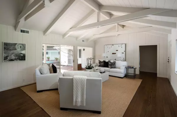 Atherton, CA 94027,93 Melanie LN