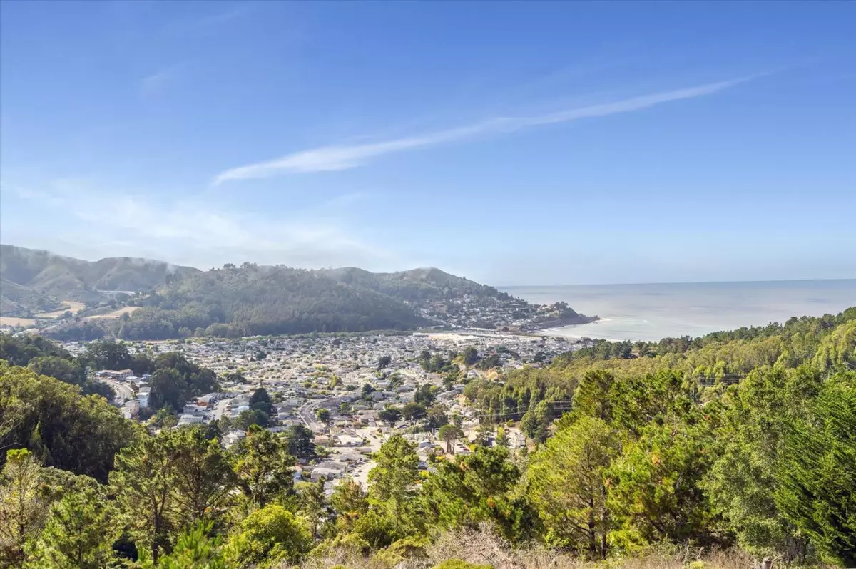 Pacifica, CA 94044,1435 Crespi DR