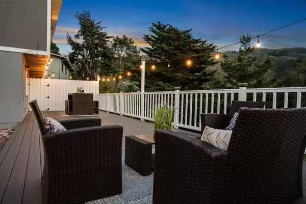 Pacifica, CA 94044,1271 Alicante DR