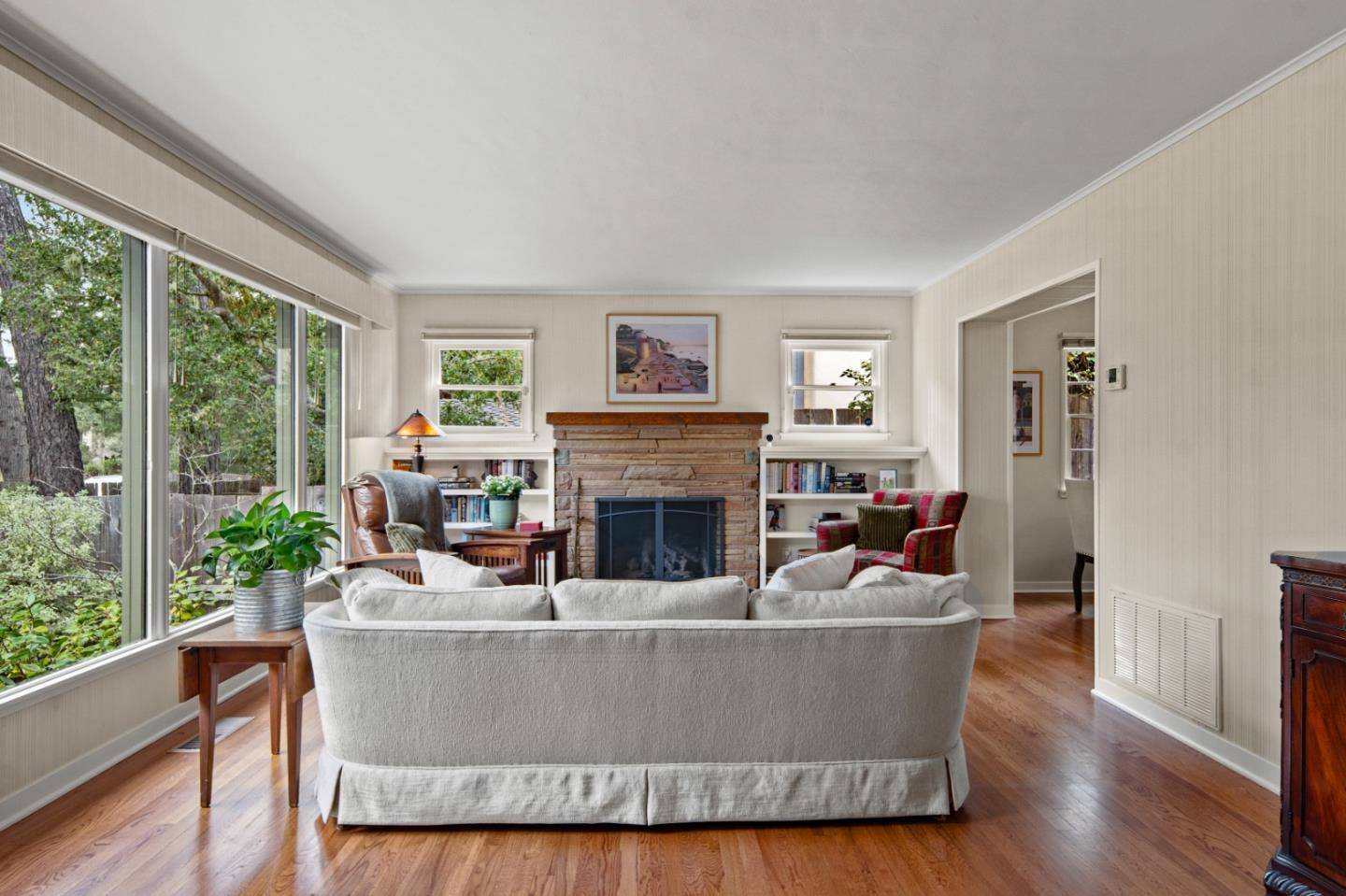 Carmel, CA 93921,0 Carpenter 5 NE of 4th ST