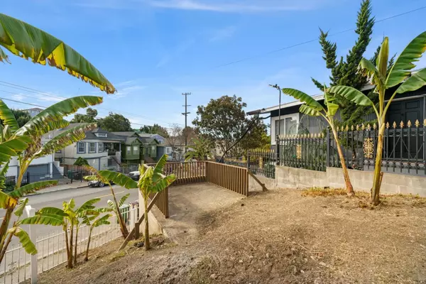 Oakland, CA 94606,2523 23rd AVE