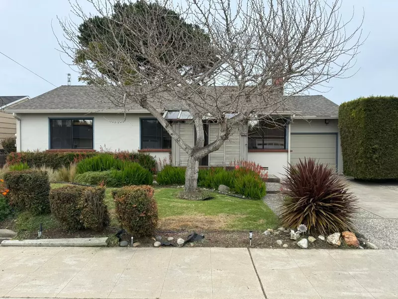 908 Riker ST, Salinas, CA 93901