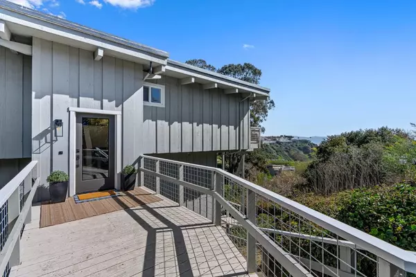 664 Bayview DR, Aptos, CA 95003