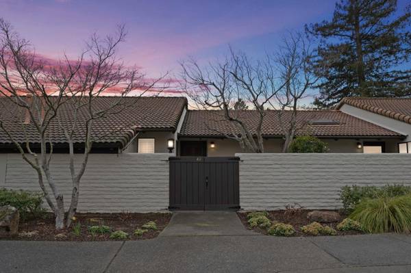 42 Fairways DR, Napa, CA 94558