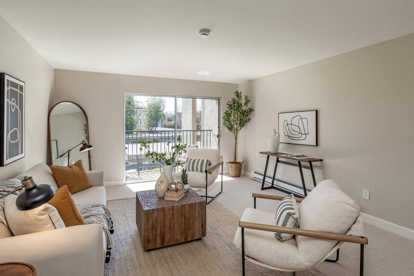 Santa Clara, CA 95051,1730 Halford AVE 250