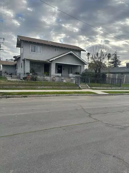 Fresno, CA 93701,2618 E Illinois AVE