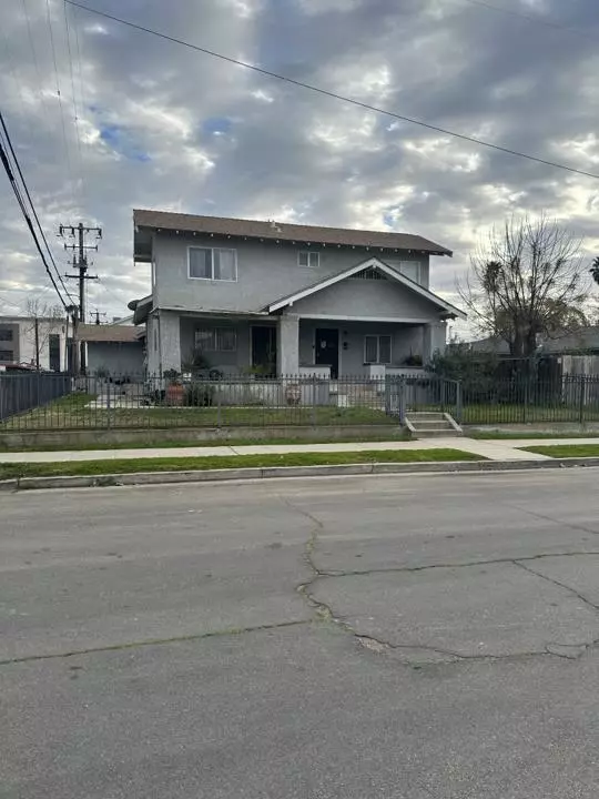 Fresno, CA 93701,2618 E Illinois AVE