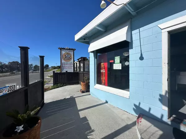 Moss Beach, CA 94038,2350 Carlos ST