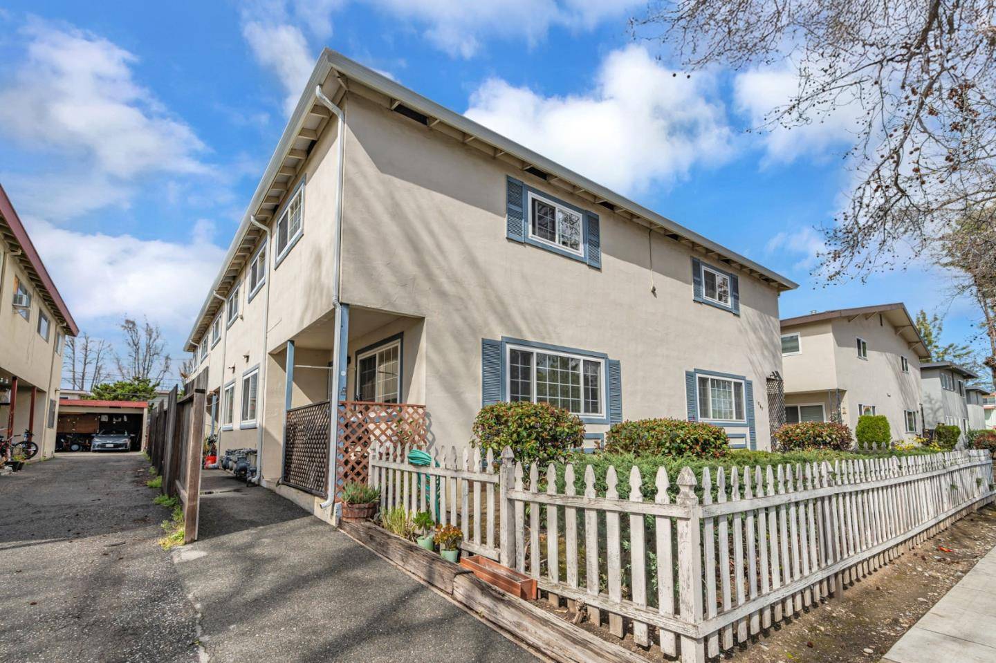 San Jose, CA 95117,1067 Roewill DR