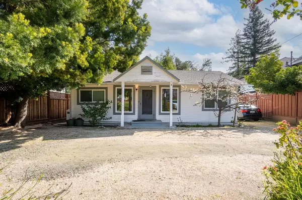 Los Altos, CA 94024,936 Lundy LN A