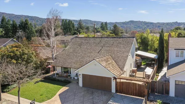 Los Gatos, CA 95032,104 Albert CT