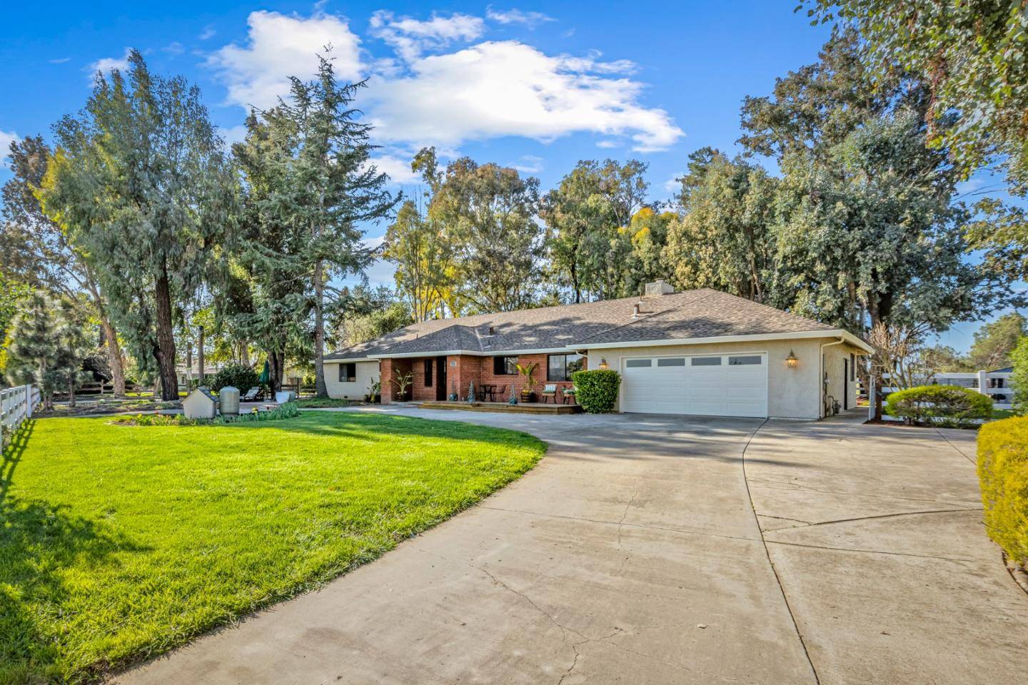 San Martin, CA 95046,12236 Mcconnell CT
