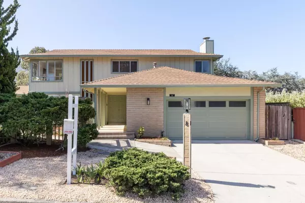 8 Carleton PL, Pacifica, CA 94044