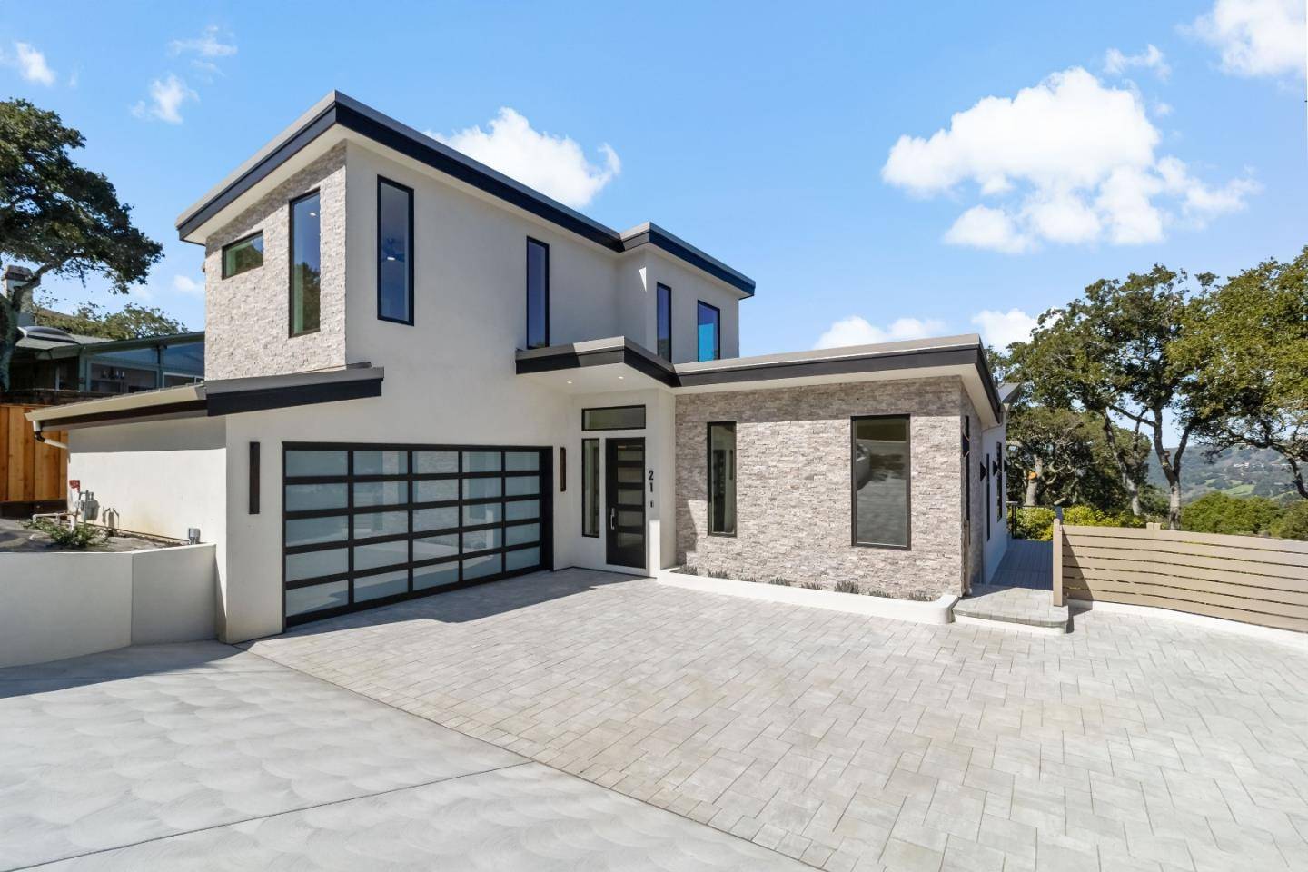 Redwood City, CA 94062,21 Agua Vista CT