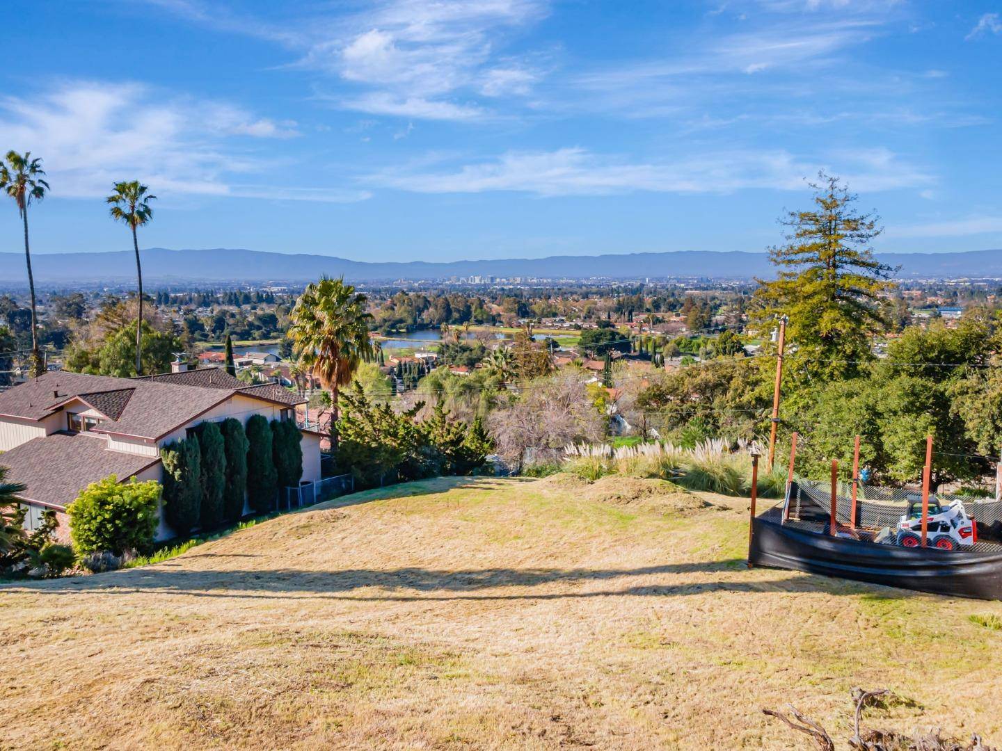 San Jose, CA 95132,1073 Vista Del Mar
