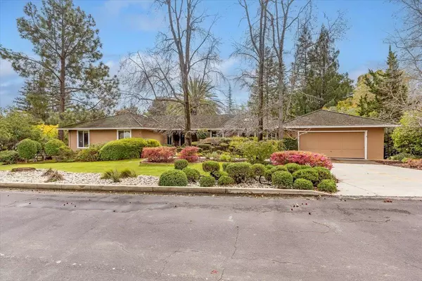 Monte Sereno, CA 95030,18140 Via Encantada