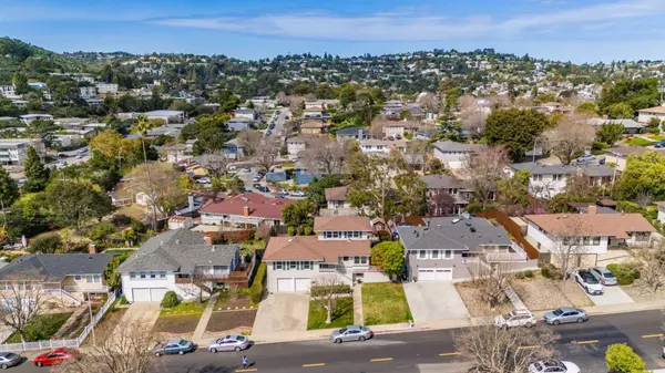 Belmont, CA 94002,1904 Chula Vista DR