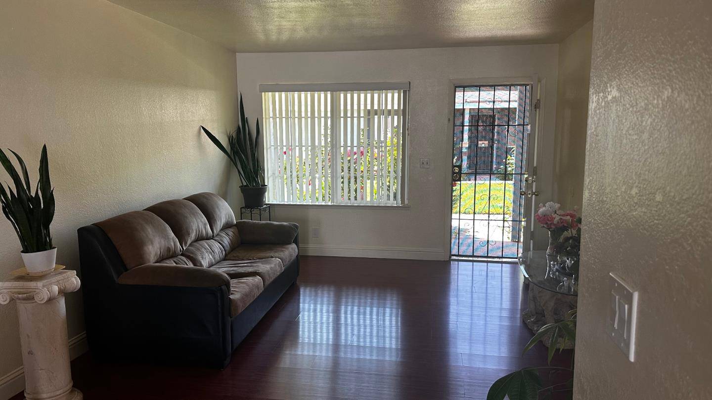 San Jose, CA 95111,3441 Libra LN
