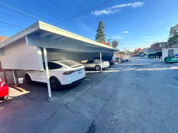 San Jose, CA 95124,1719 Ross CIR
