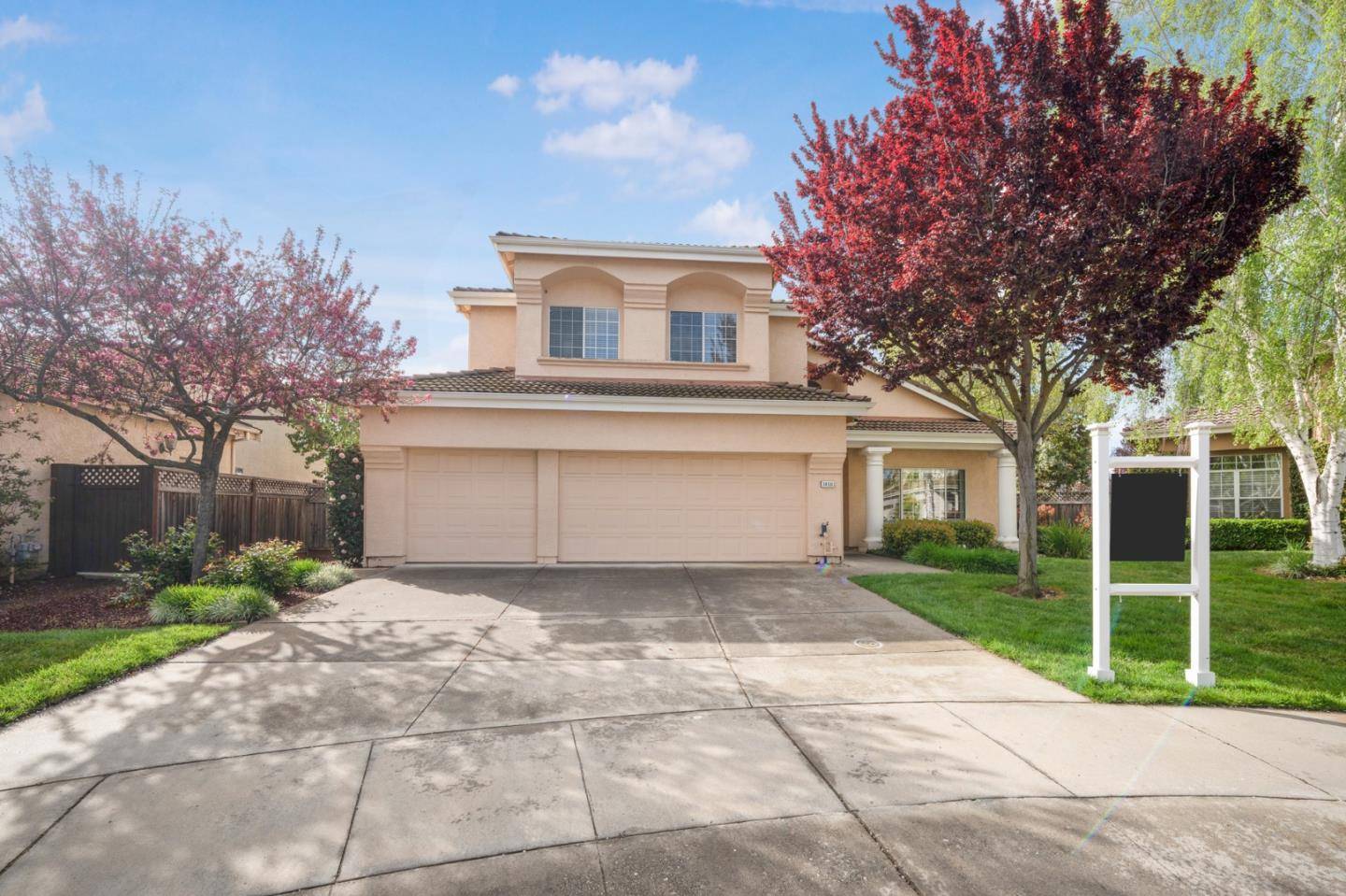 1450 Seville DR, Morgan Hill, CA 95037