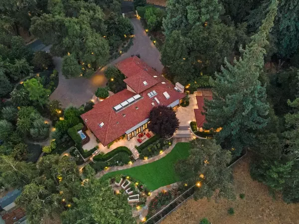 Los Gatos, CA 95033,21106 Brush RD