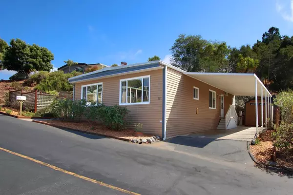 Corralitos, CA 95076,270 Hames RD 38