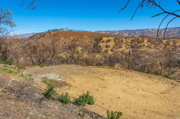 Napa, CA 94558,253 Mulford DR