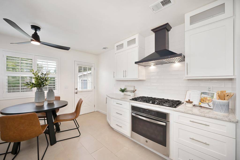 Sacramento, CA 95820,5067 13th AVE