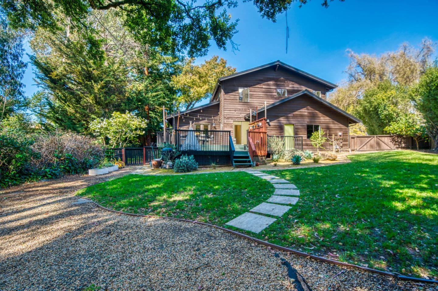 87 Hagemann CT, Santa Cruz, CA 95062