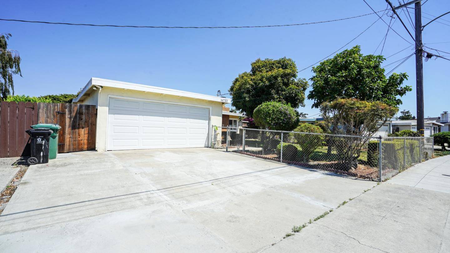 Newark, CA 94560,36720 Charles ST