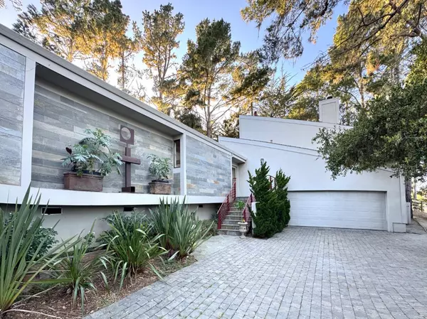 2979 Colton RD, Pebble Beach, CA 93953