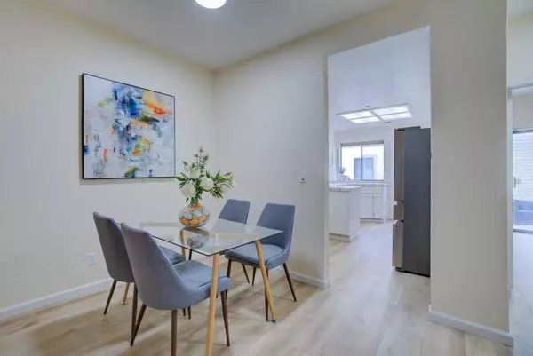 Sunnyvale, CA 94086,926 La Mesa TER F