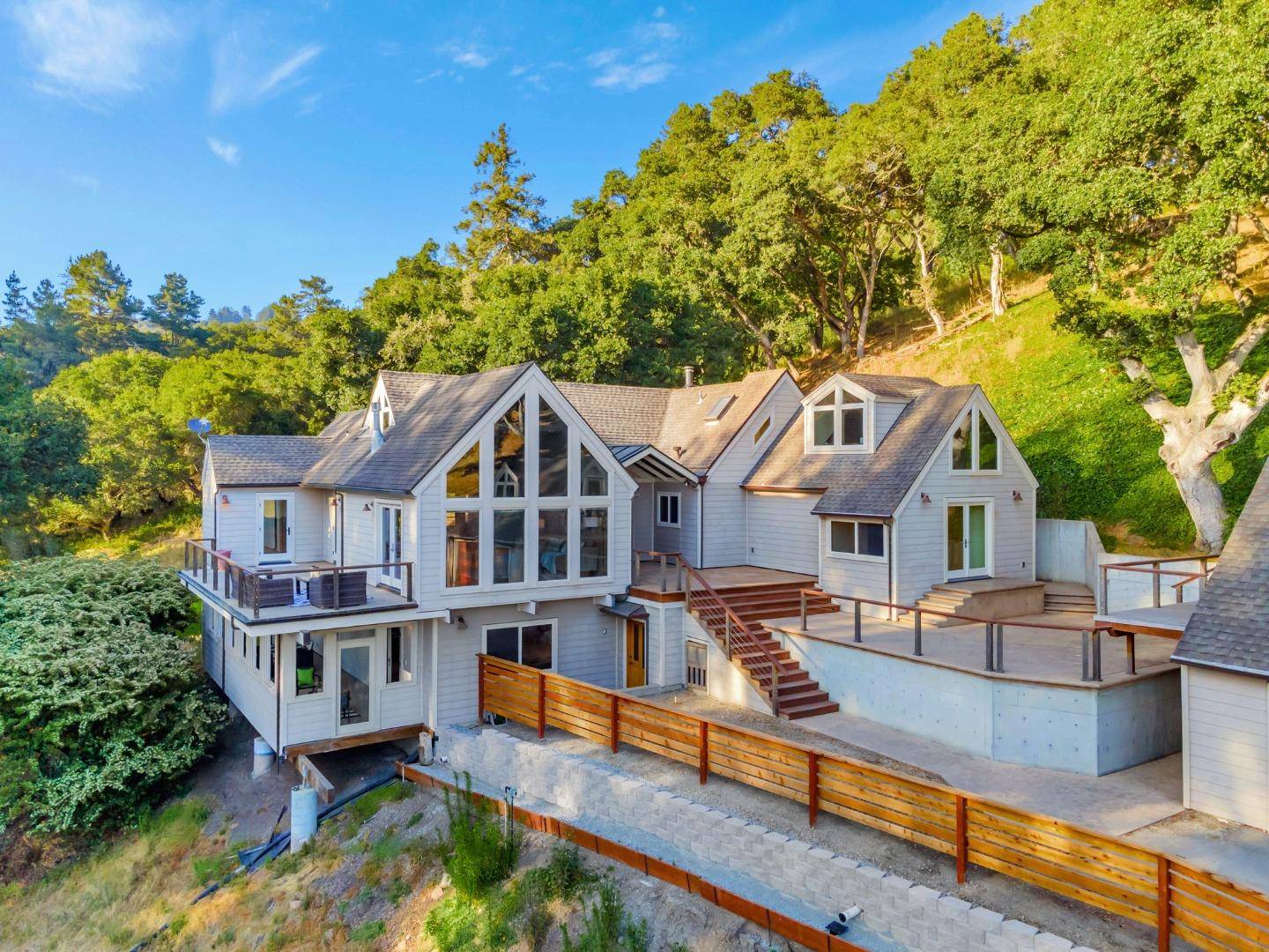 411 Hecker Pass RD, Watsonville, CA 95076