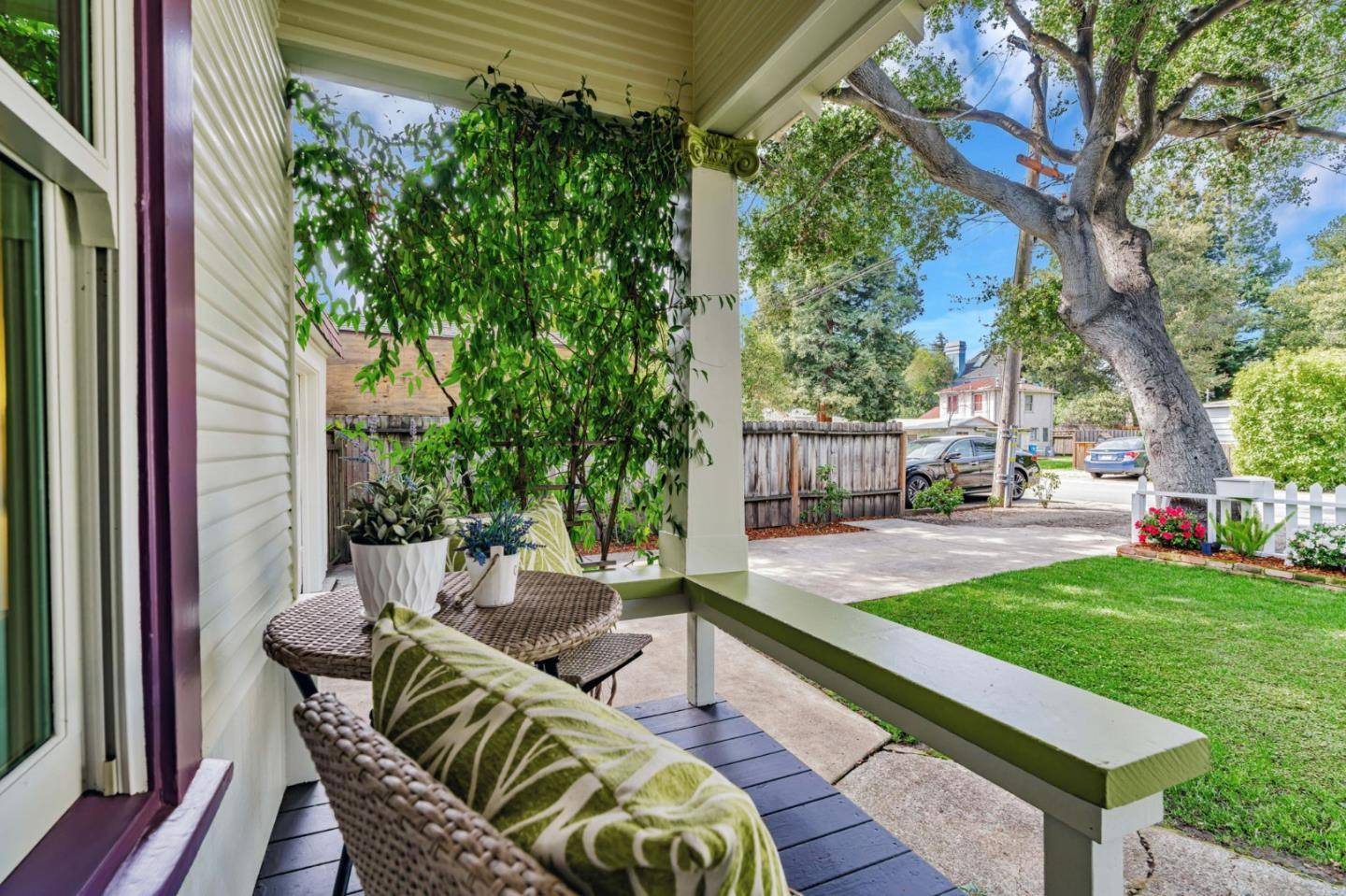 Menlo Park, CA 94025,636 11th AVE