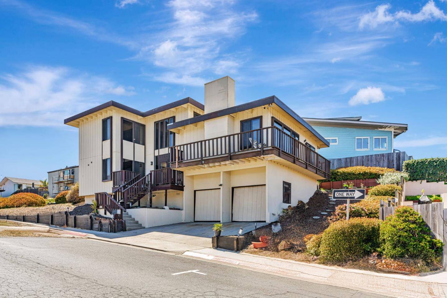 Monterey, CA 93940,124 Surf Way