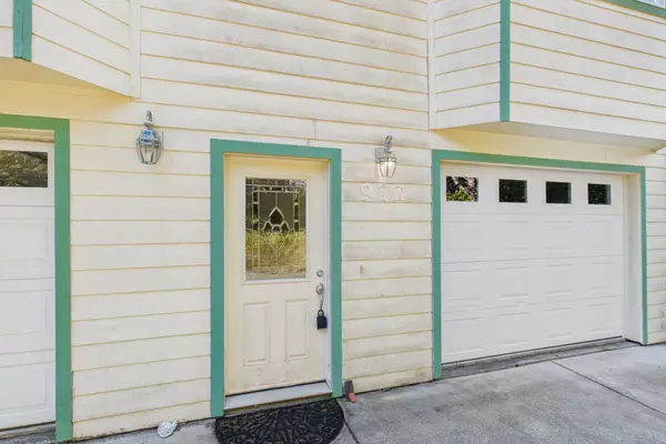 Whitethorn, CA 95589,972 Spring RD