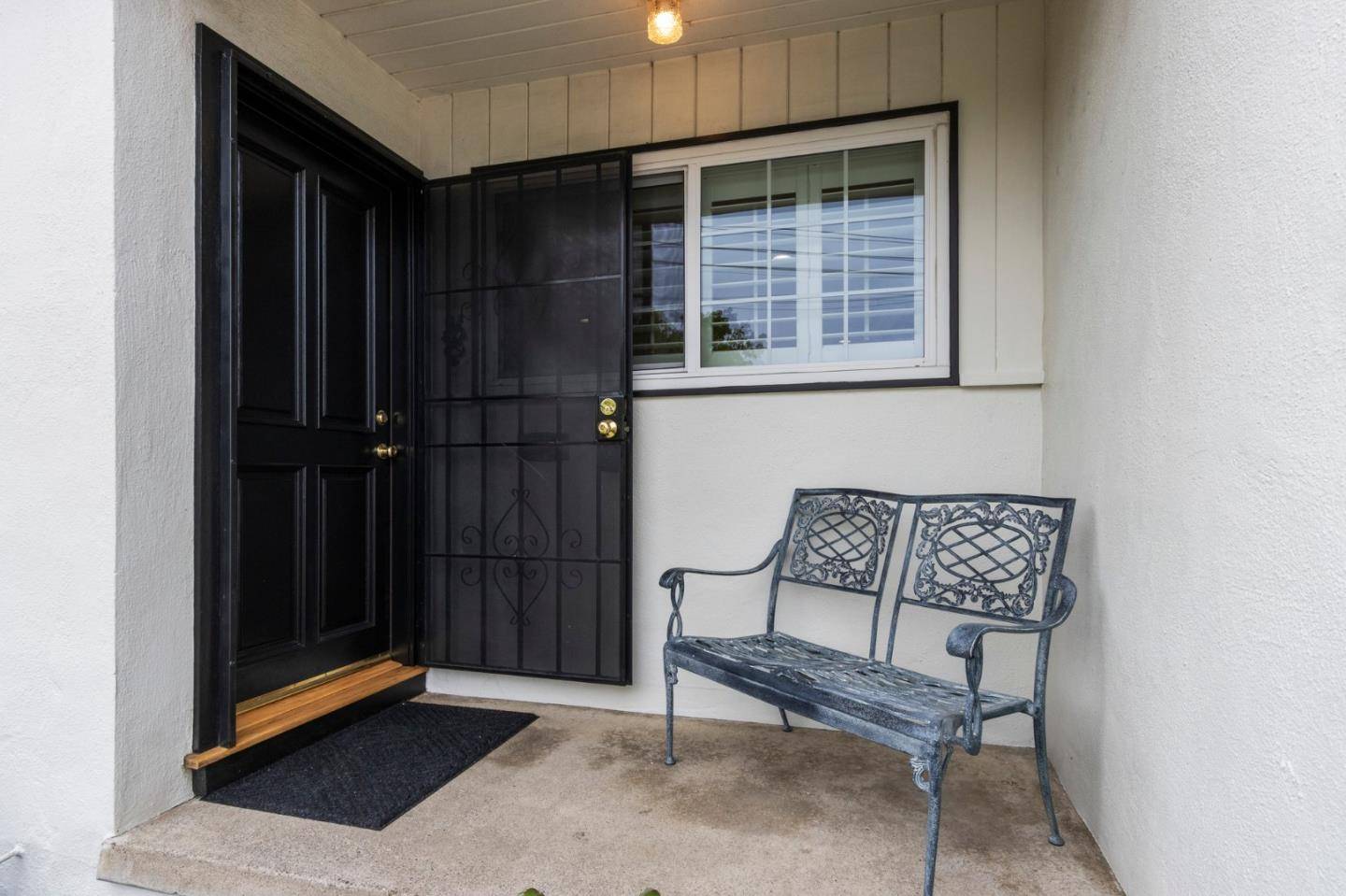 San Leandro, CA 94577,1291 Linton ST