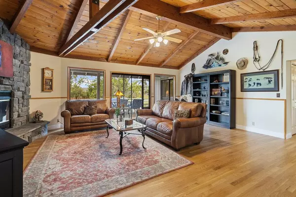 Hollister, CA 95023,105 Louise CIR