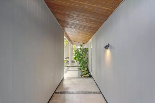 Foster City, CA 94404,666 Crane AVE