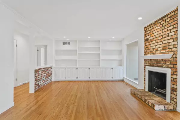 Santa Cruz, CA 95060,115 Crestview TER