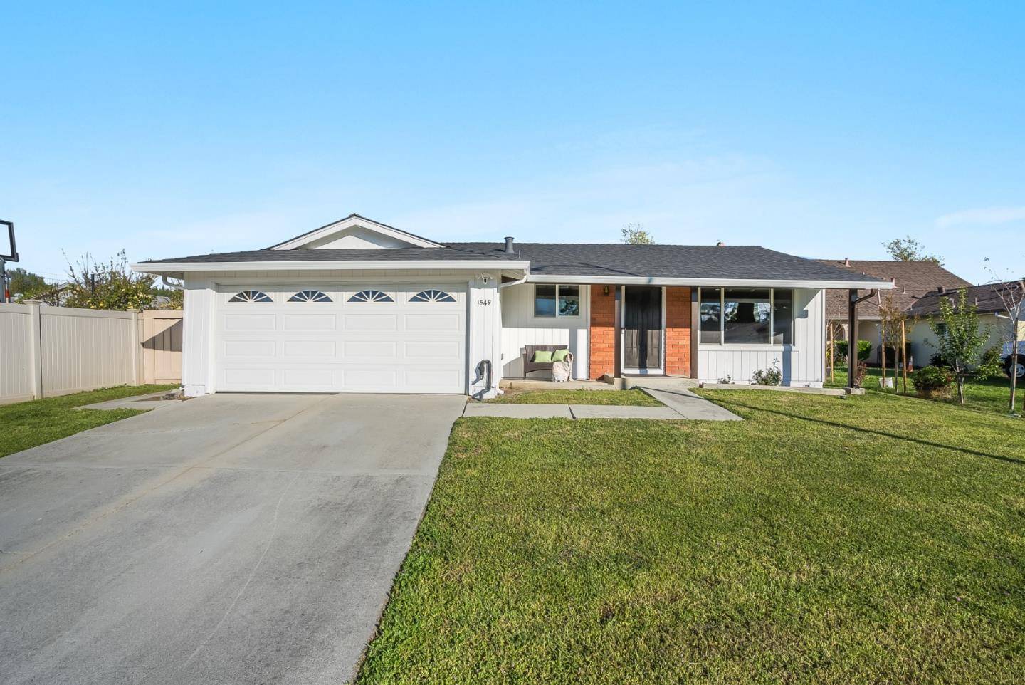 1549 Meadow Glen CT, San Jose, CA 95121