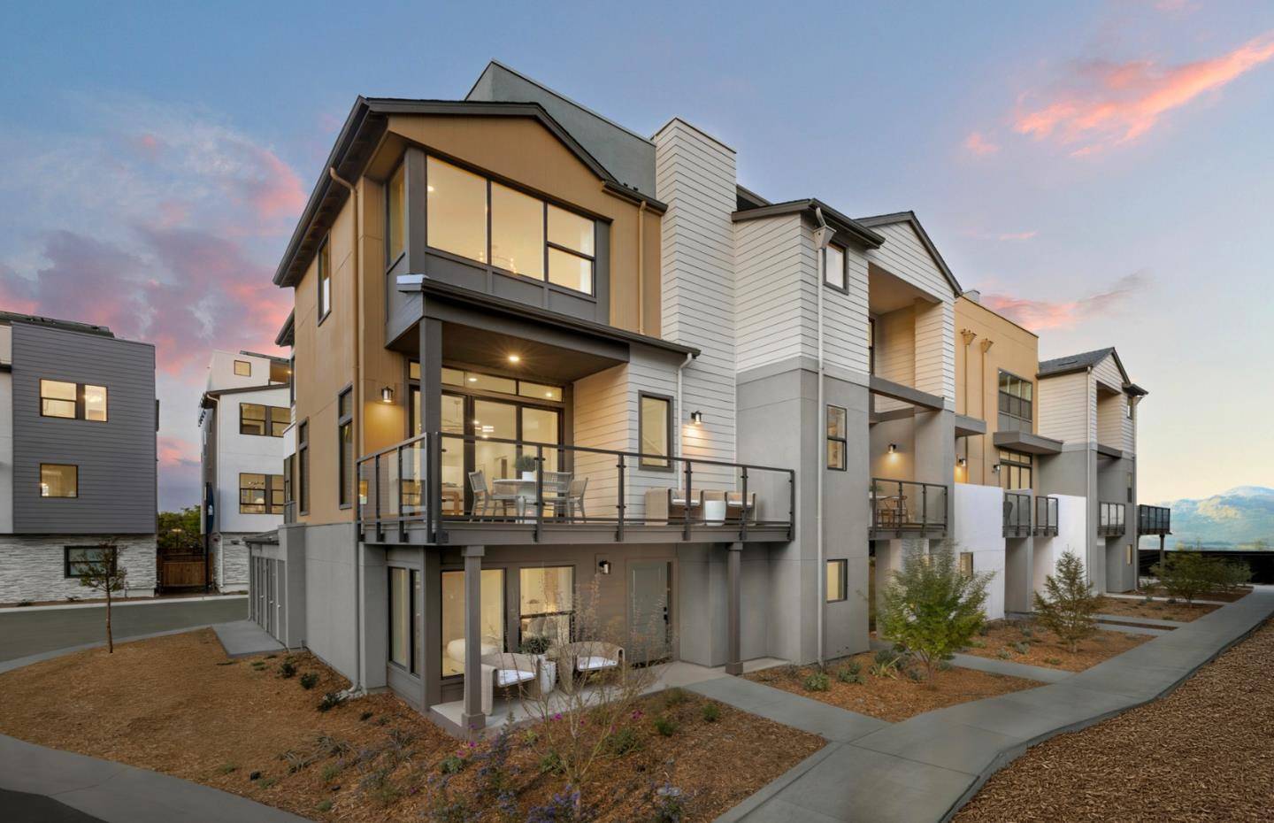 2444 Willow WAY, San Mateo, CA 94403